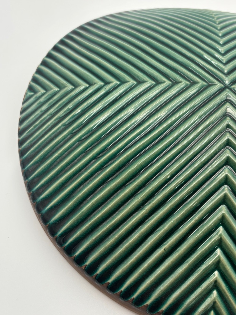 Green Textured Ceramic Decorative Plate Wall Decor Boho Modern Rustic Farmhouse - Picture 7 of 12